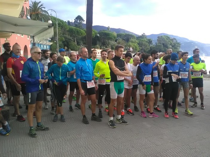 Il gruppo di partecipanti alla partenza de &quot;La Michelina&quot; a San Michele di Pagana