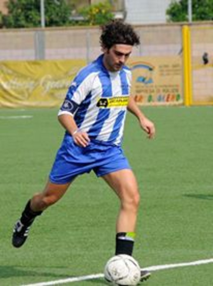 Valerio Costa con la maglia della Corte '82